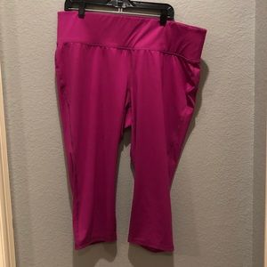 Land Bryant Alivi Active Crop Yoga Pants